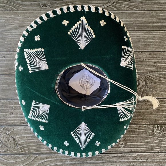 Sequins Deluxe Emerald Handmade Mariachi Sombrero - Picture 3 of 6
